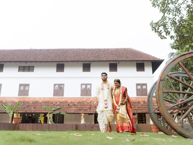 Shalini and shiva&apos;s wedding in Kochi, Kerala 128