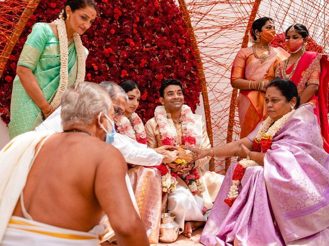 Amala and Arjun&apos;s wedding in Chennai, Tamil Nadu 12
