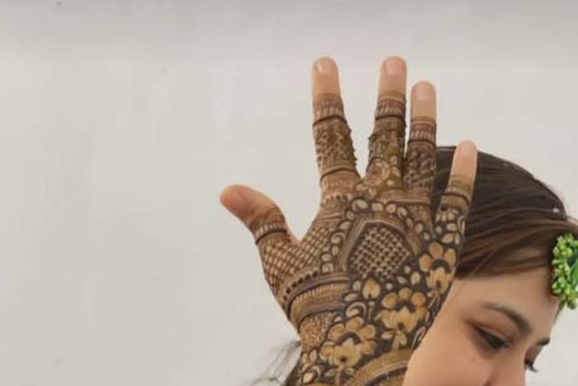 Rohit Mehandi Artist 1