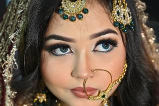 Rkhub Hair and Makeup Studio - 4