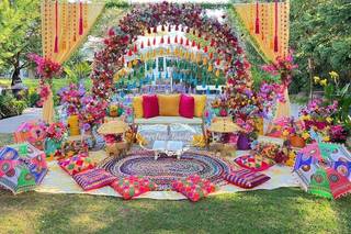 The Bloom and Baskets - 11