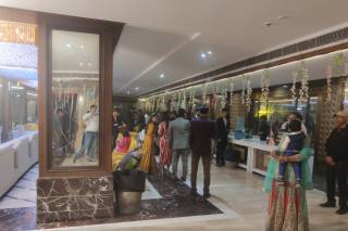 New Lotus Paradise Hotel - 5