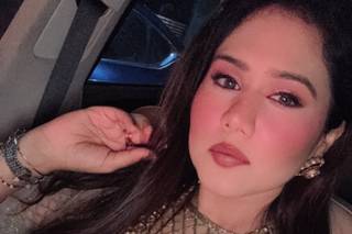 Iknoorjaura Makeovers - 5