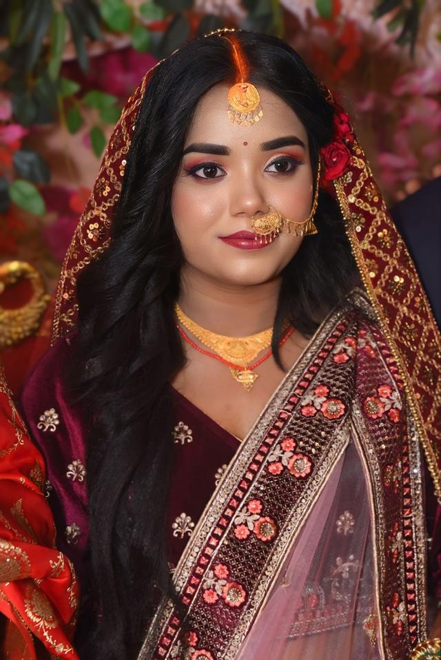 Sunidhi Makeover & Academy - 3