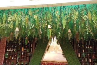 Spider Decorators & Event Management Co - 6