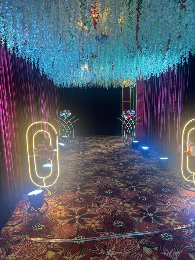 Hotel Red Carpet - 2