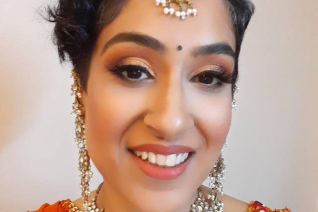 Glossy Diaries With Prachi 1