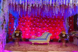 Red K Velvet Hotel by Kawatra, Ghaziabad - 10
