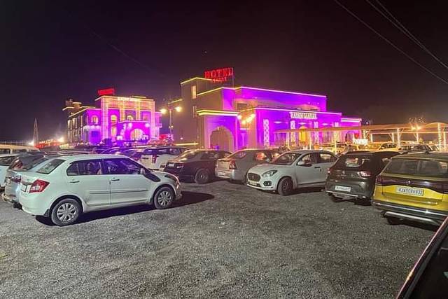 Ratan Mahal Hotel 2