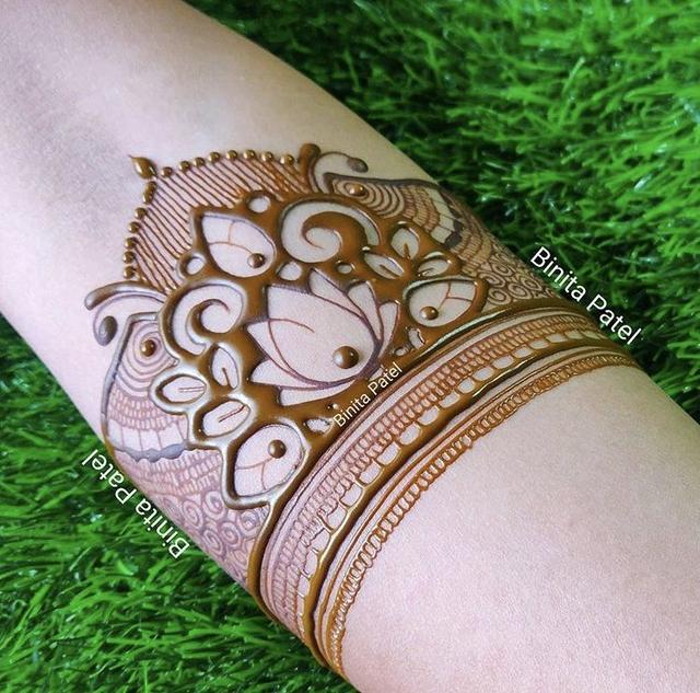 Sharma Mehandi Artist Professional Mehandi Artist - 1