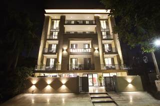 Saltstayz Premier, Galleria Market Road & Sector 27 - 10