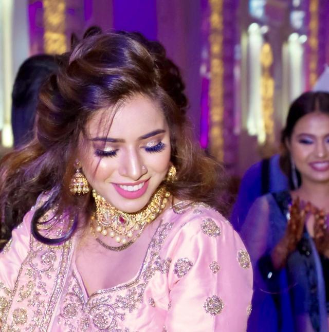 Aakriti Gandhi Makeup Artist - 2