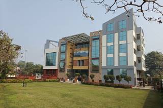Hotel Lake View Grand - 7