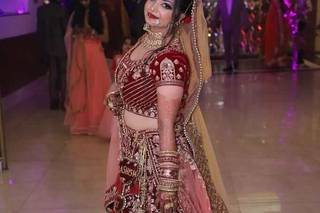 Sunidhi Makeover & Academy - 5