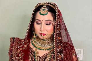 Sunidhi Makeover & Academy - 4