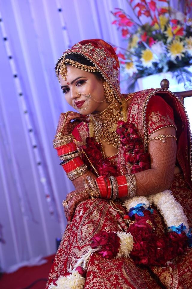 Looks Salon, Sector 14, Faridabad - 3