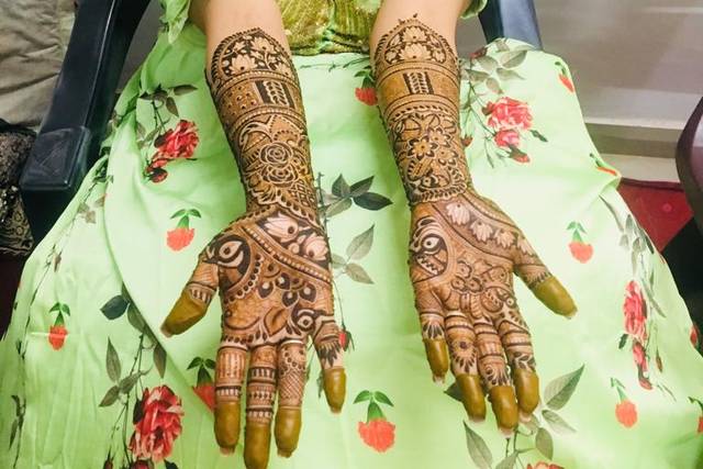 Kanha Mehandi Designer 3