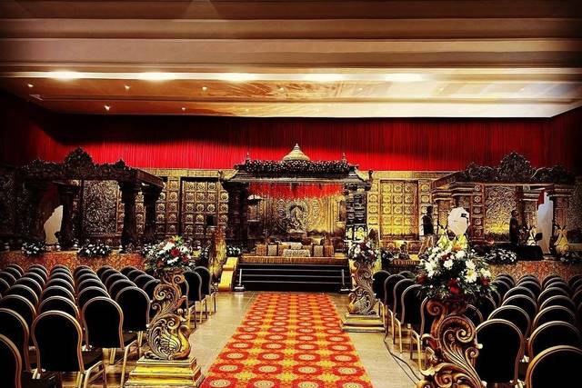 Dolphin Events and Wedding Planner 1