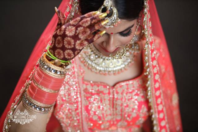 Glitzy Saga By Himanshi Saini 3