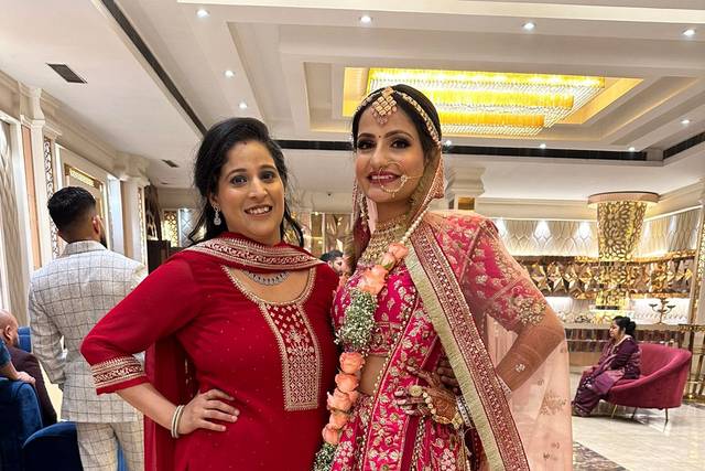 Himani Bhandula Makeup Artist 2
