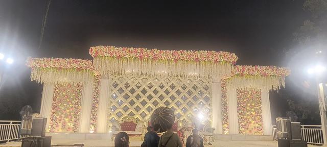 Velvet Garden Lawn & Banquet - 3