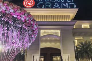 Red Carpet Grand - 4