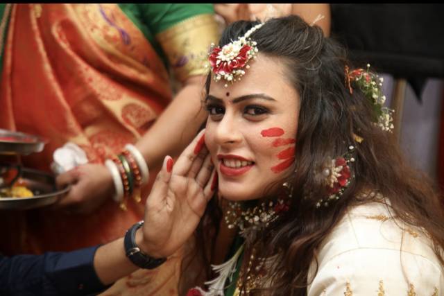 Nisha Padhiyar Make up Artist 5