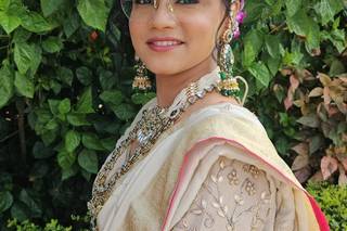 Dimple Artistry Salon - 1