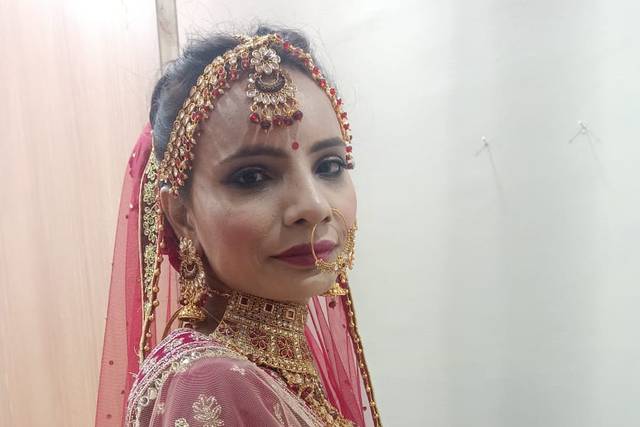 Glam Makeovers by Nandini Pandey 2
