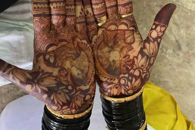 Pushpa Mehandi Arts 4