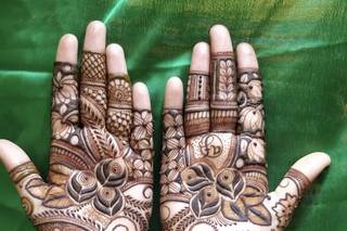 Khyati Shah Mehandi, Borivali West - 16