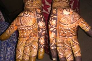 Khyati Shah Mehandi, Borivali West - 14