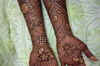 Khyati Shah Mehandi, Borivali West - 5