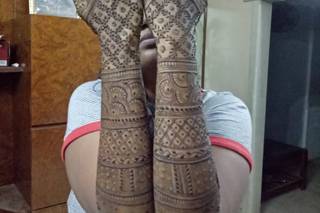 Khyati Shah Mehandi, Borivali West - 7