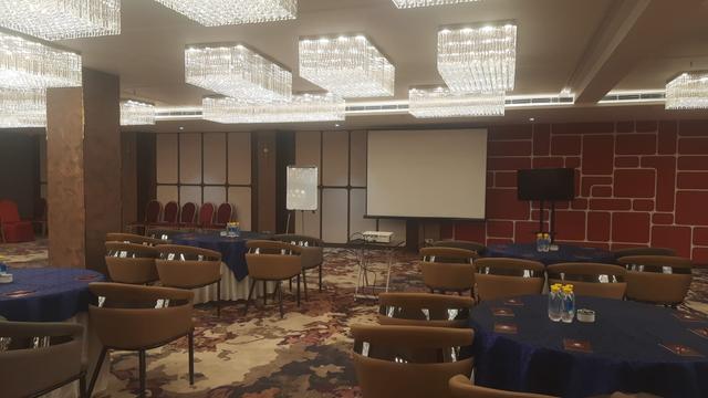 Foxtrail, Sec 60 - AM Hotel Kollection - 4