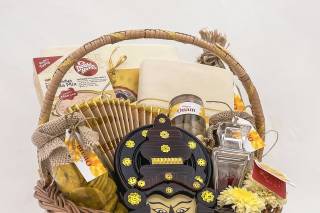 Angroos Gifts Boutique 1