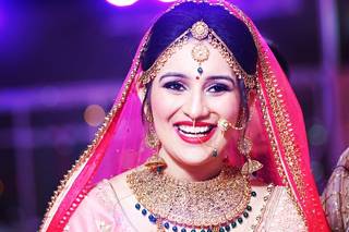 Aarzoo Arora Makeovers - 7