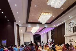 Hotel The Rising Banaras - 7