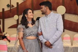 Makeup by Madhulika Vikram, Mumbai - 12