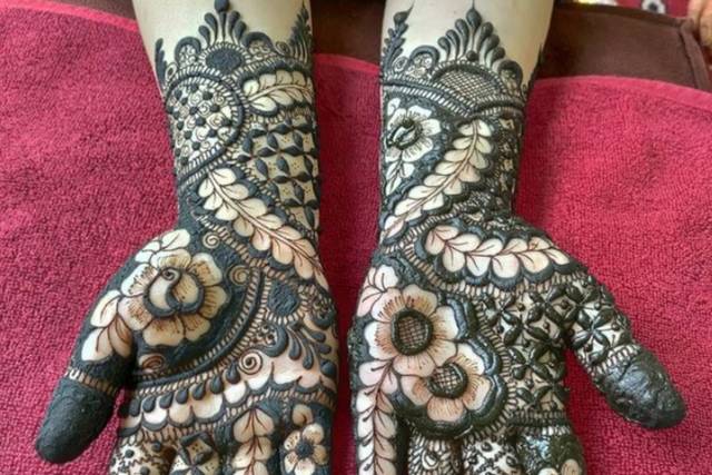 A K Mehndi Art 2