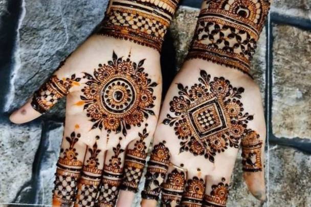 A K Mehndi Art 4