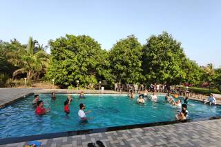 Arbor Resort - 5