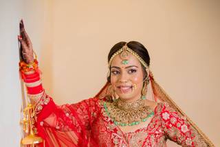Makeup by Madhulika Vikram, Mumbai - 5