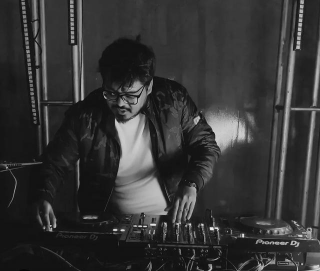 Vibe With Bhumik - 1