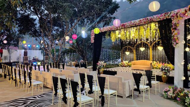 Pebbles Resort - 1