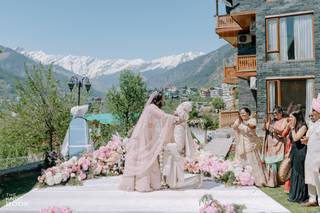 Clarks Inn Suites Manali - 7
