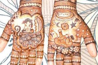 Fine Line Mehndi - 2