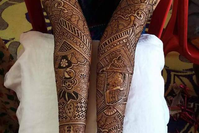Suresh Mehndi Artist, Chandigarh 3