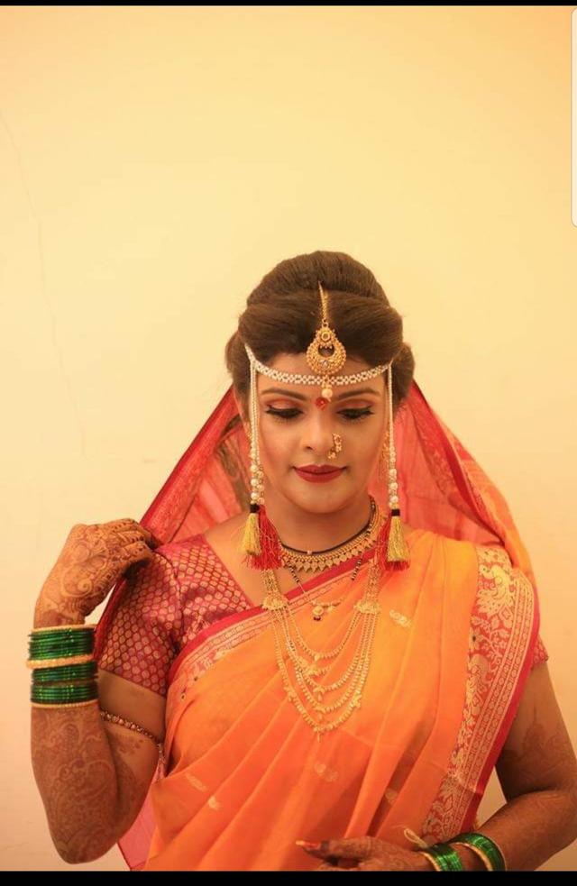 Beauty Strokes by Rashi - 2