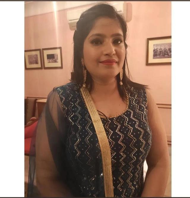 Nehaa Makeovers - 3
